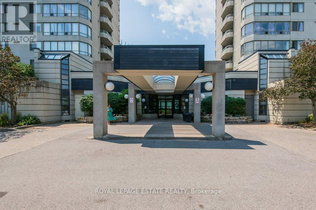 












1012 - 160 ALTON TOWERS CIRCLE

,
Toronto,




Ontario
M1V4X8

