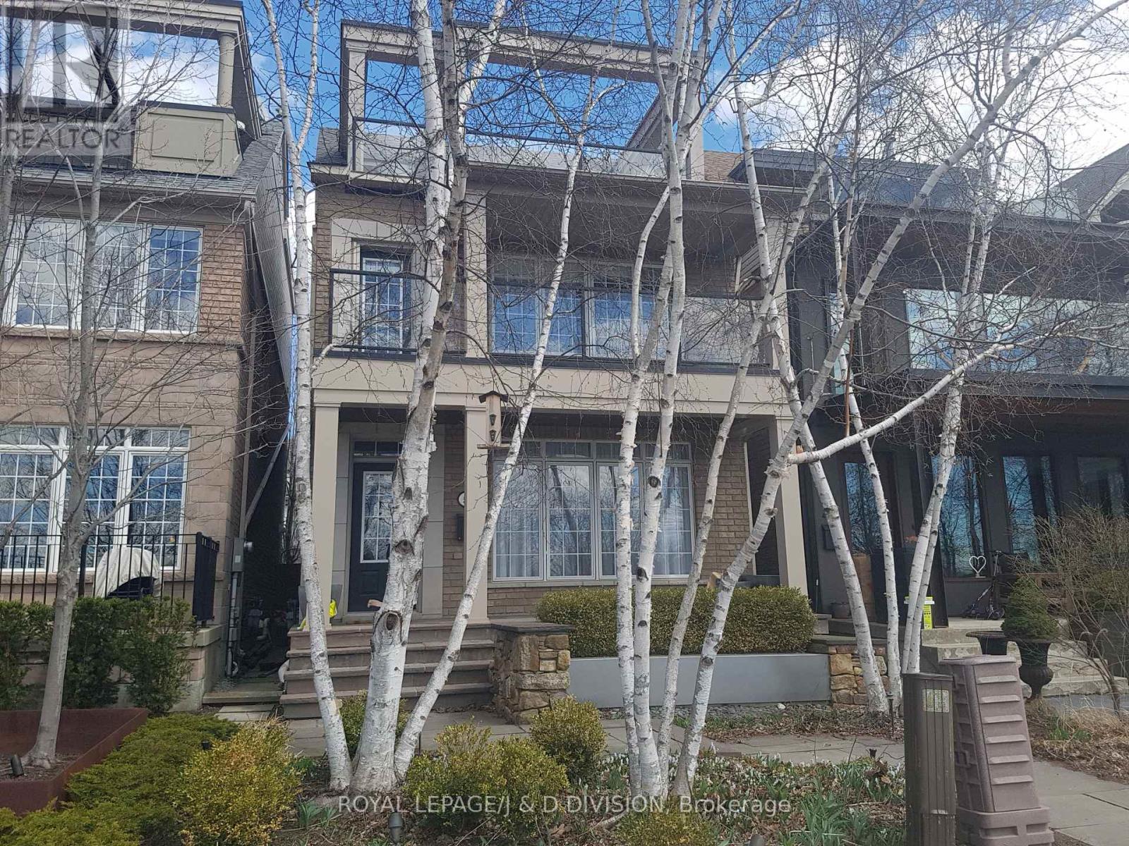 












51 NORTHERN DANCER BOULEVARD

,
Toronto,




Ontario
M4L3Z8

