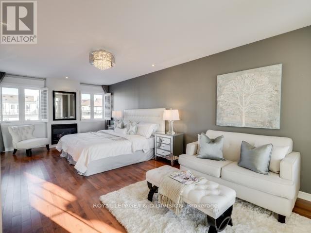 












51 NORTHERN DANCER BOULEVARD

,
Toronto,




Ontario
M4L3Z8

