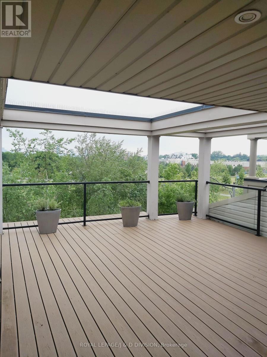












51 NORTHERN DANCER BOULEVARD

,
Toronto,




Ontario
M4L3Z8

