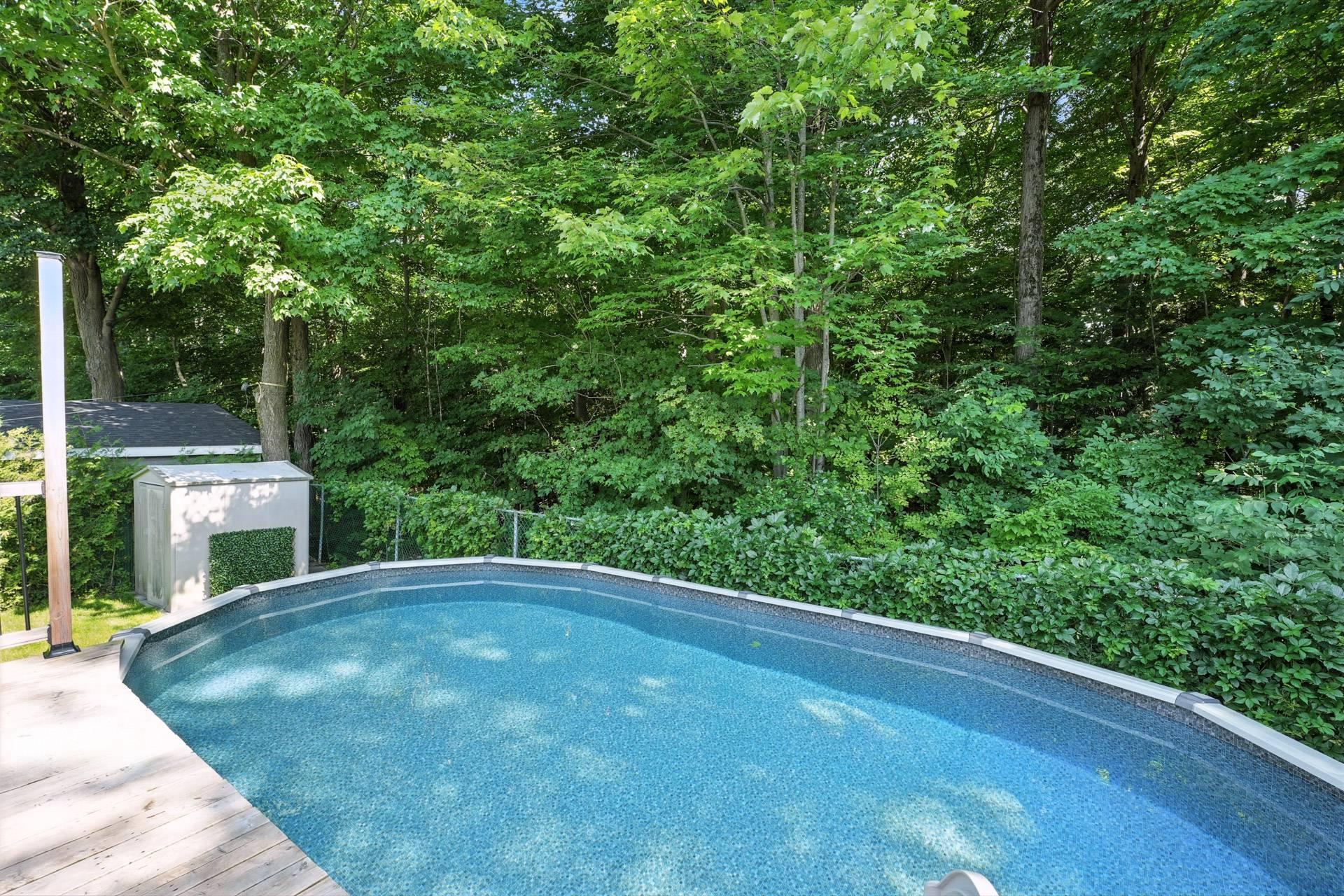 









33


Rue des Parulines

,
Gatineau (Hull),




QC
J9A1Z8

