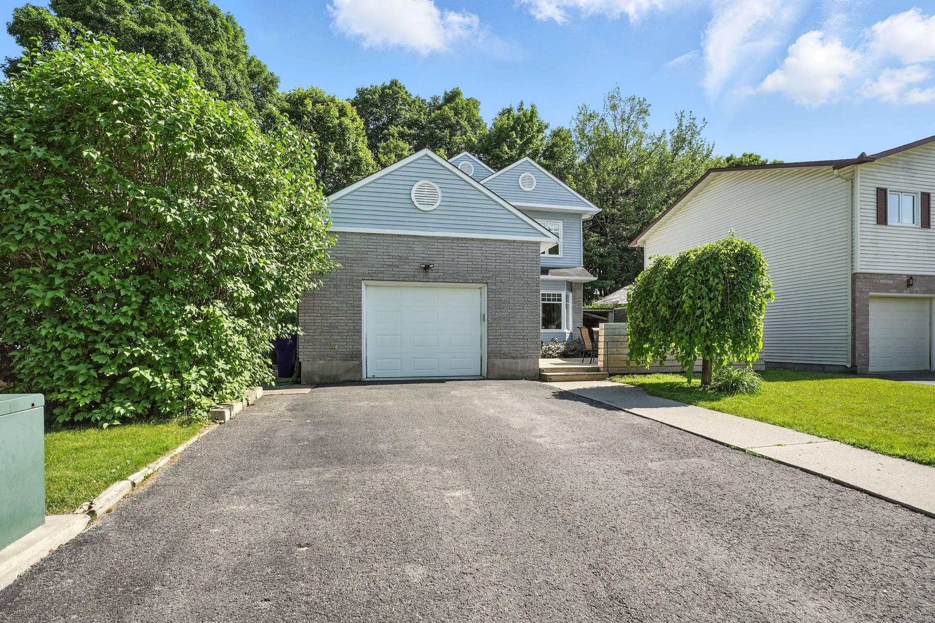 









33


Rue des Parulines

,
Gatineau (Hull),




QC
J9A1Z8

