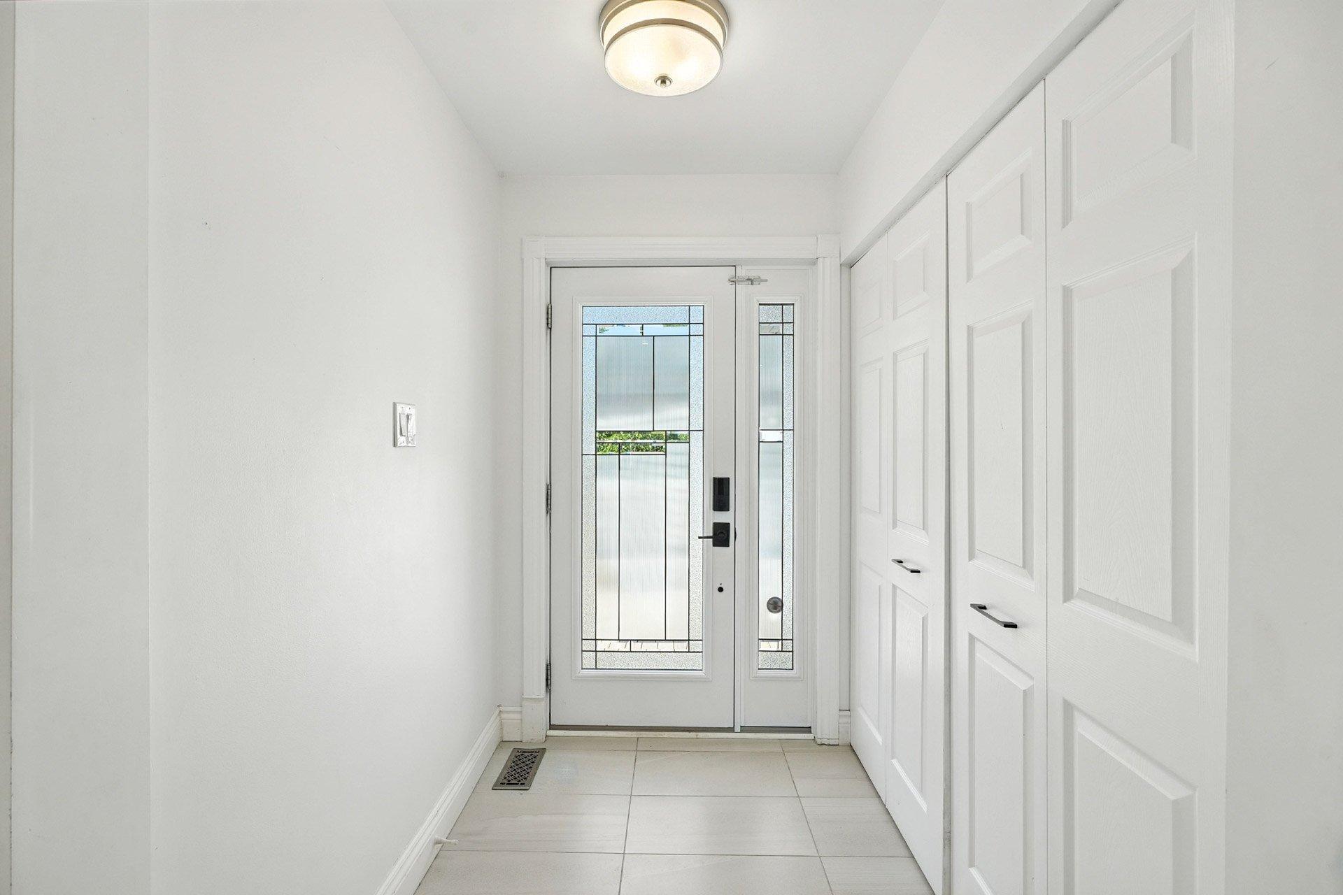 









33


Rue des Parulines

,
Gatineau (Hull),




QC
J9A1Z8

