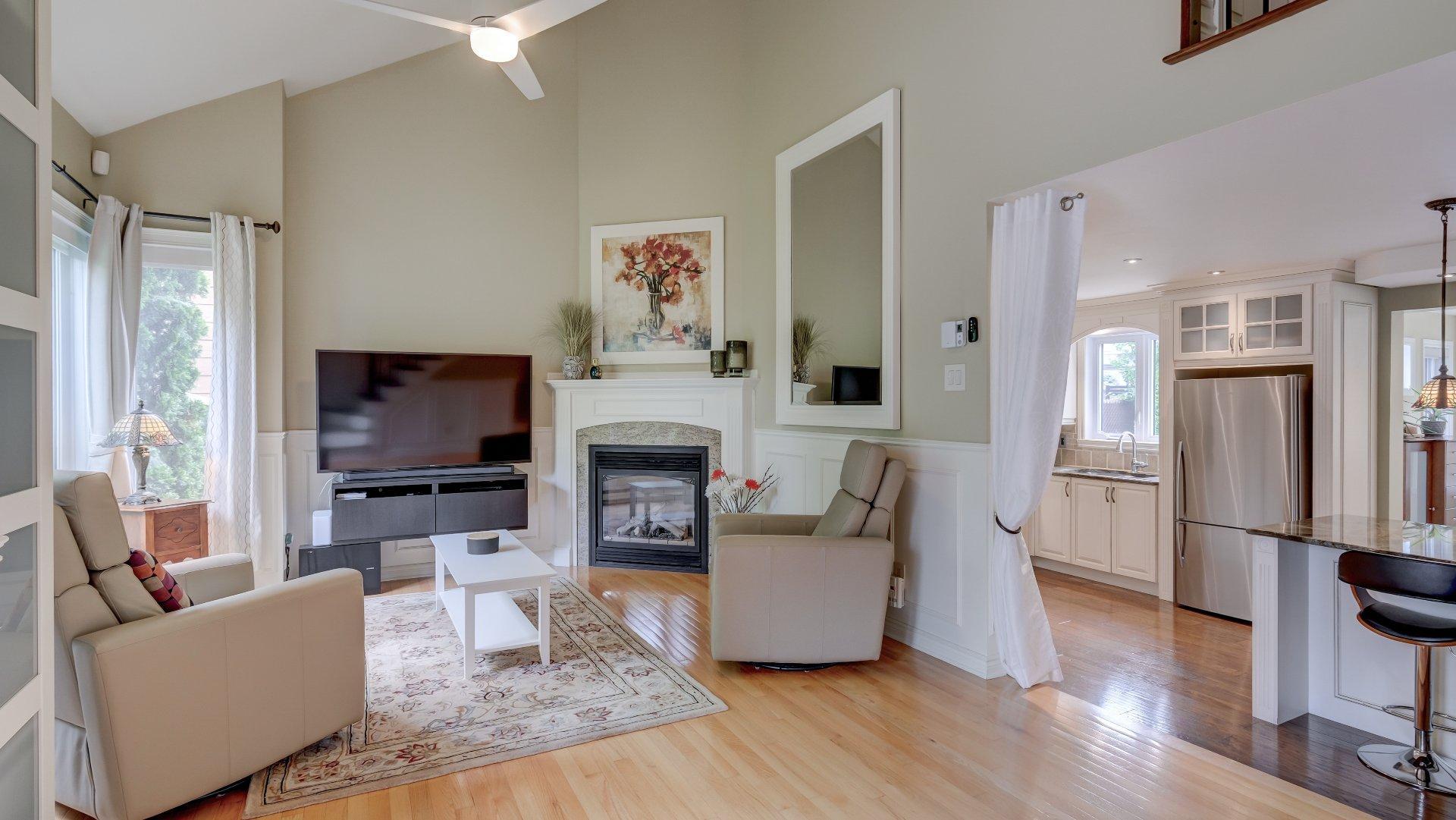 









385


Rue François-Le Ber

,
La Prairie,




QC
J5R5M1

