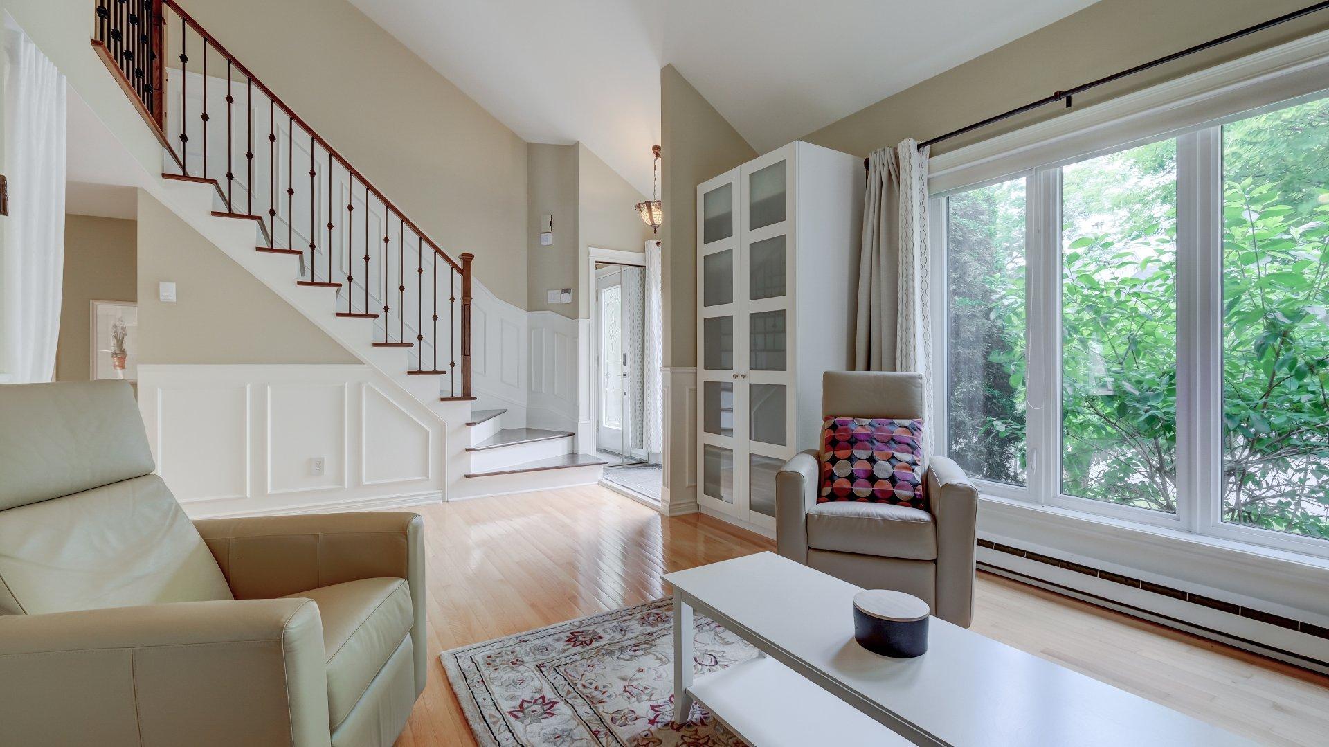 









385


Rue François-Le Ber

,
La Prairie,




QC
J5R5M1

