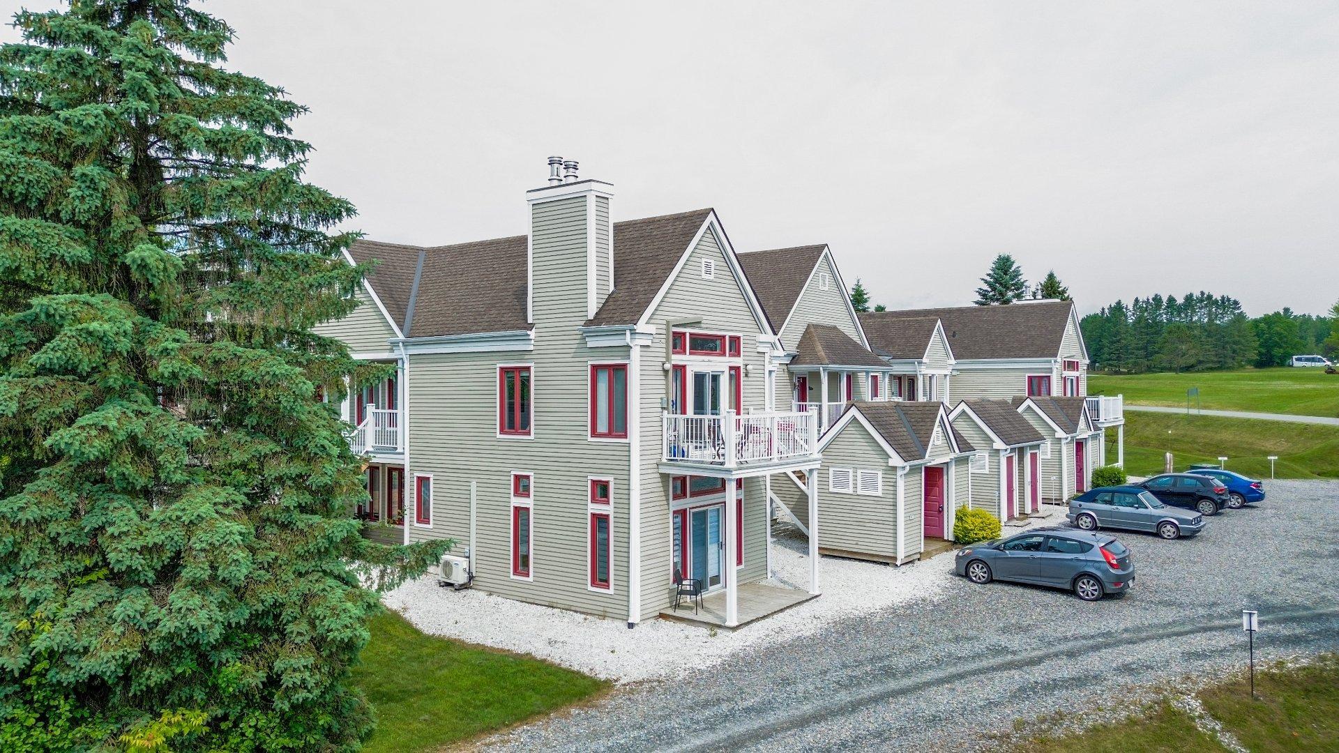 









14


Rue de la Sarcelle

, 515,
Orford,




QC
J1X6Z8

