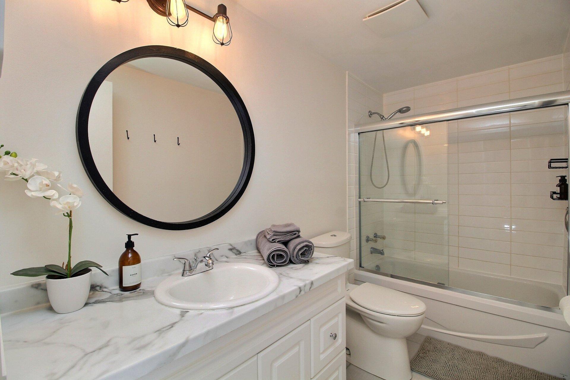 









14


Rue de la Sarcelle

, 515,
Orford,




QC
J1X6Z8

