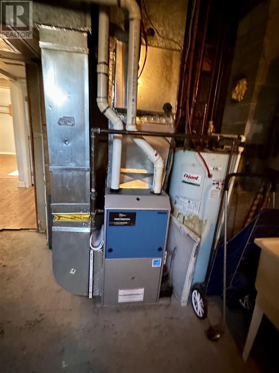 












98A Axmith AVE

,
Elliot Lake,




Ontario
P5A1B8

