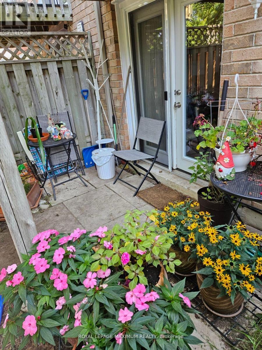 












ROOM FOR RENT - 4 MURPHY LANE

,
Ajax,




Ontario
L1T3X2

