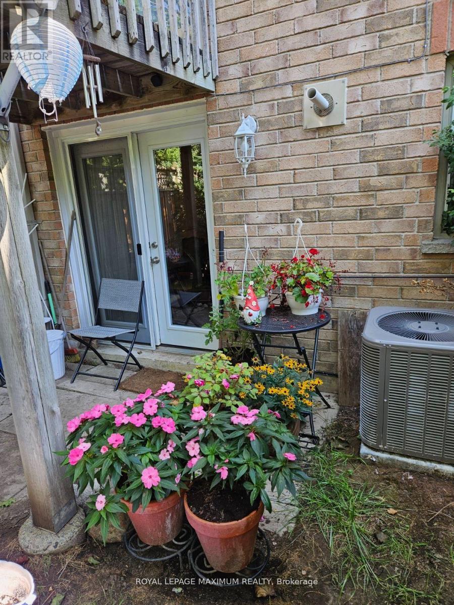 












ROOM FOR RENT - 4 MURPHY LANE

,
Ajax,




Ontario
L1T3X2

