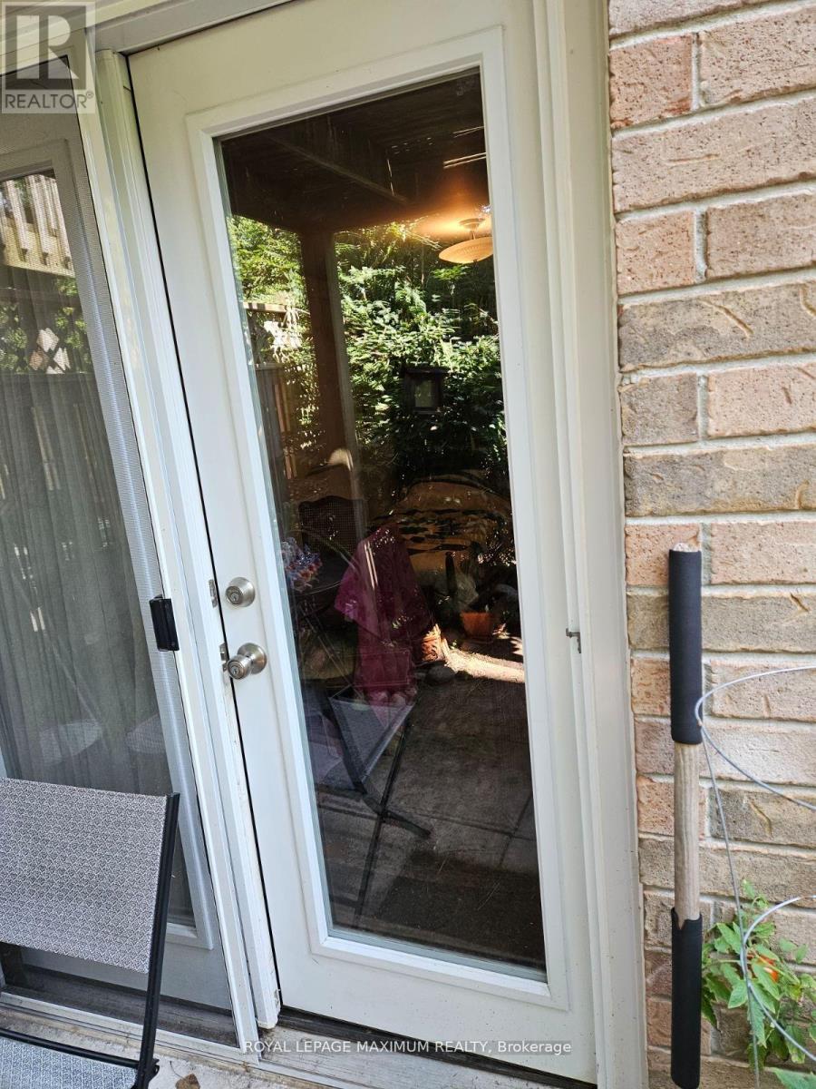 












ROOM FOR RENT - 4 MURPHY LANE

,
Ajax,




Ontario
L1T3X2

