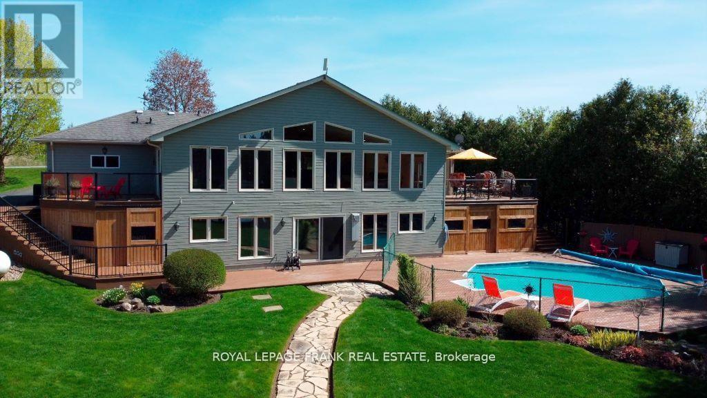 












36 SOUTHSHORE ROAD

,
Kawartha Lakes (Emily),




Ontario
K0L2W0

