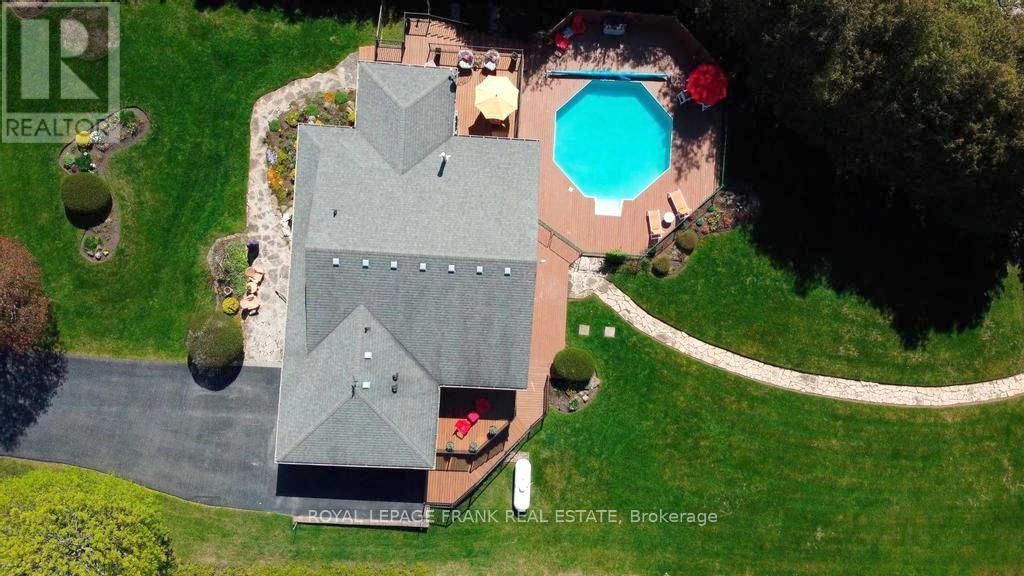 












36 SOUTHSHORE ROAD

,
Kawartha Lakes (Emily),




Ontario
K0L2W0

