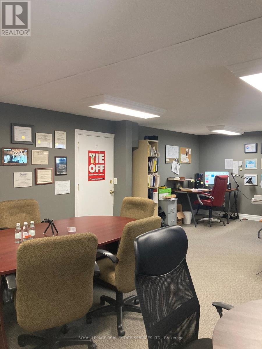 












30 - 2842 BLOOR STREET W

,
Toronto,




Ontario
M8X1B1

