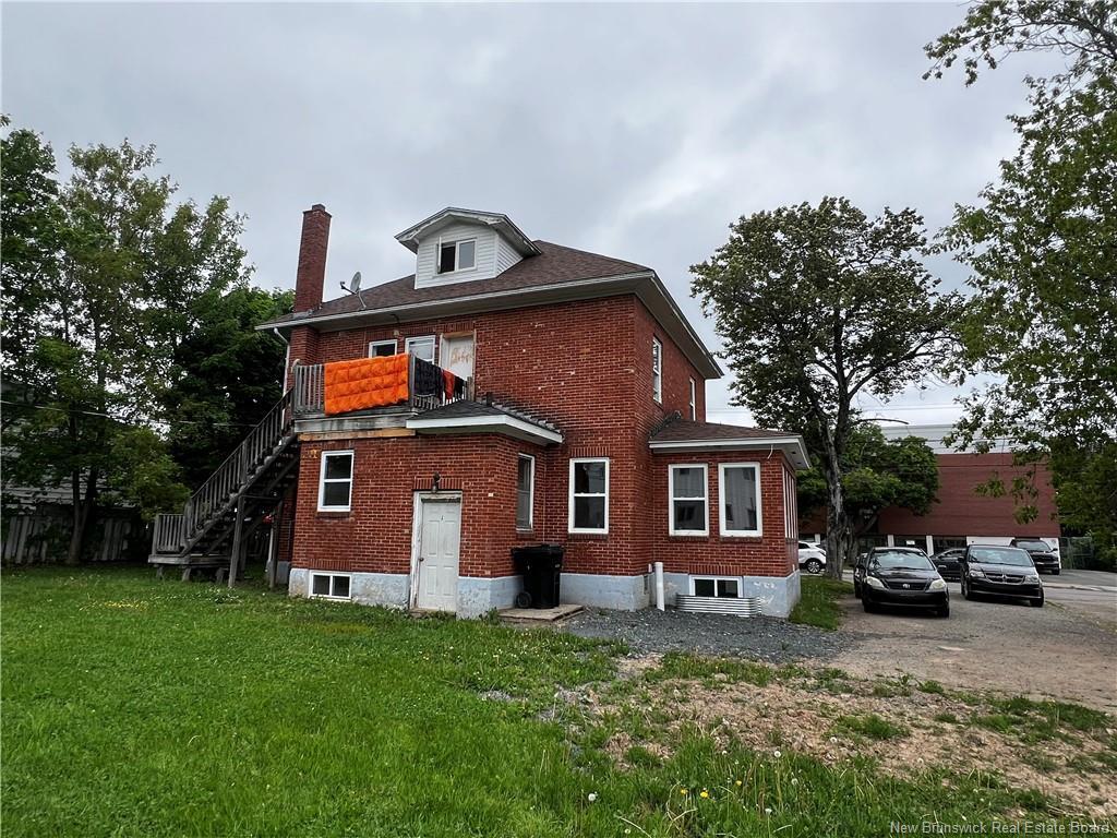 









555


Duke

,
Bathurst,




NB
E2A 2X6

