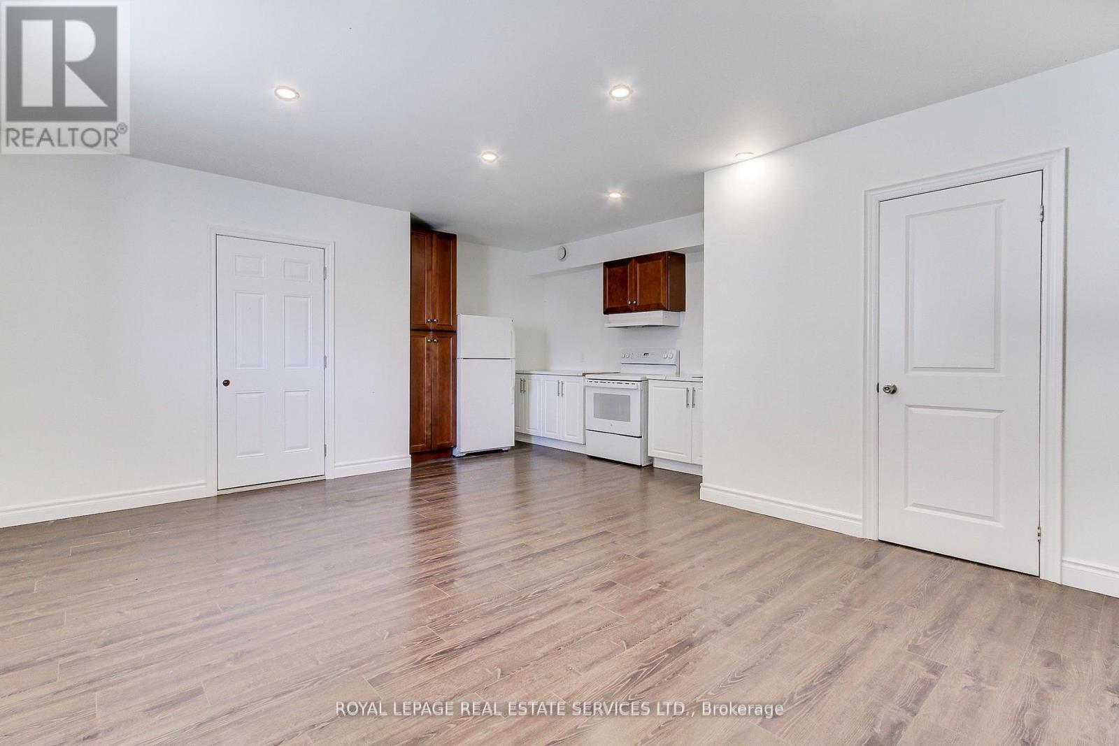 












395 BAY STREET

,
Brock,




Ontario
L0K1A0

