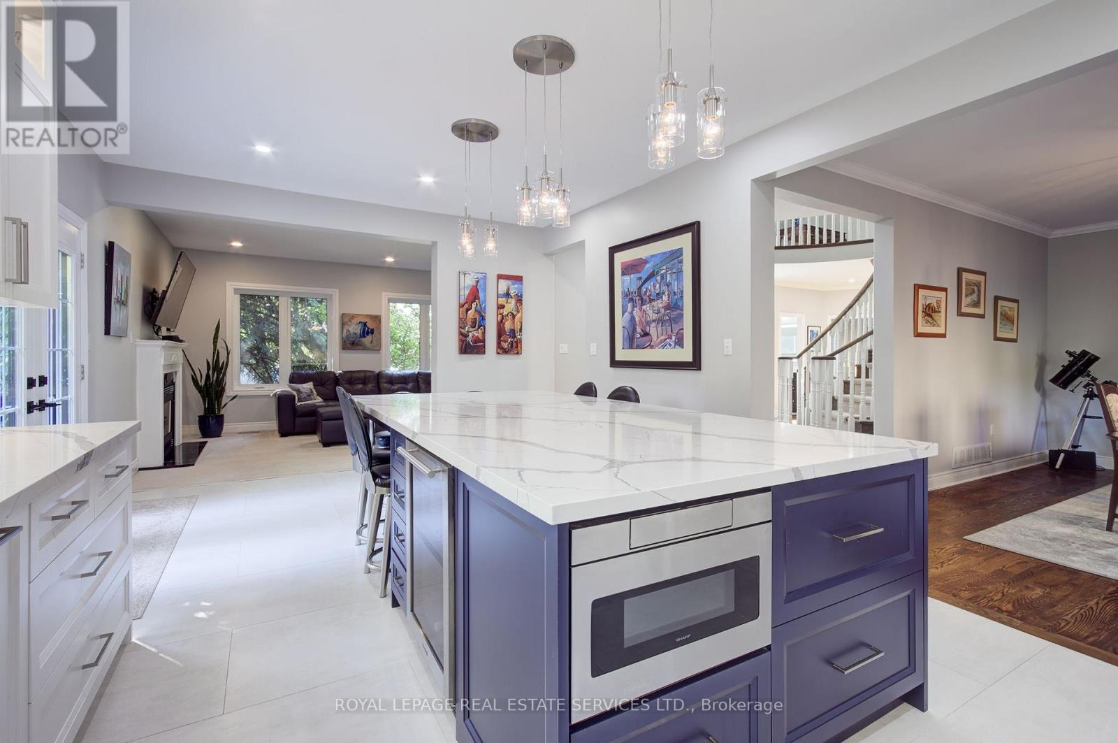 












1079 SKYVALLEY CRESCENT

,
Oakville,




Ontario
L6M3L2

