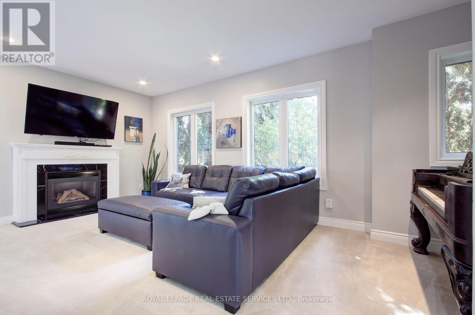 












1079 SKYVALLEY CRESCENT

,
Oakville,




Ontario
L6M3L2

