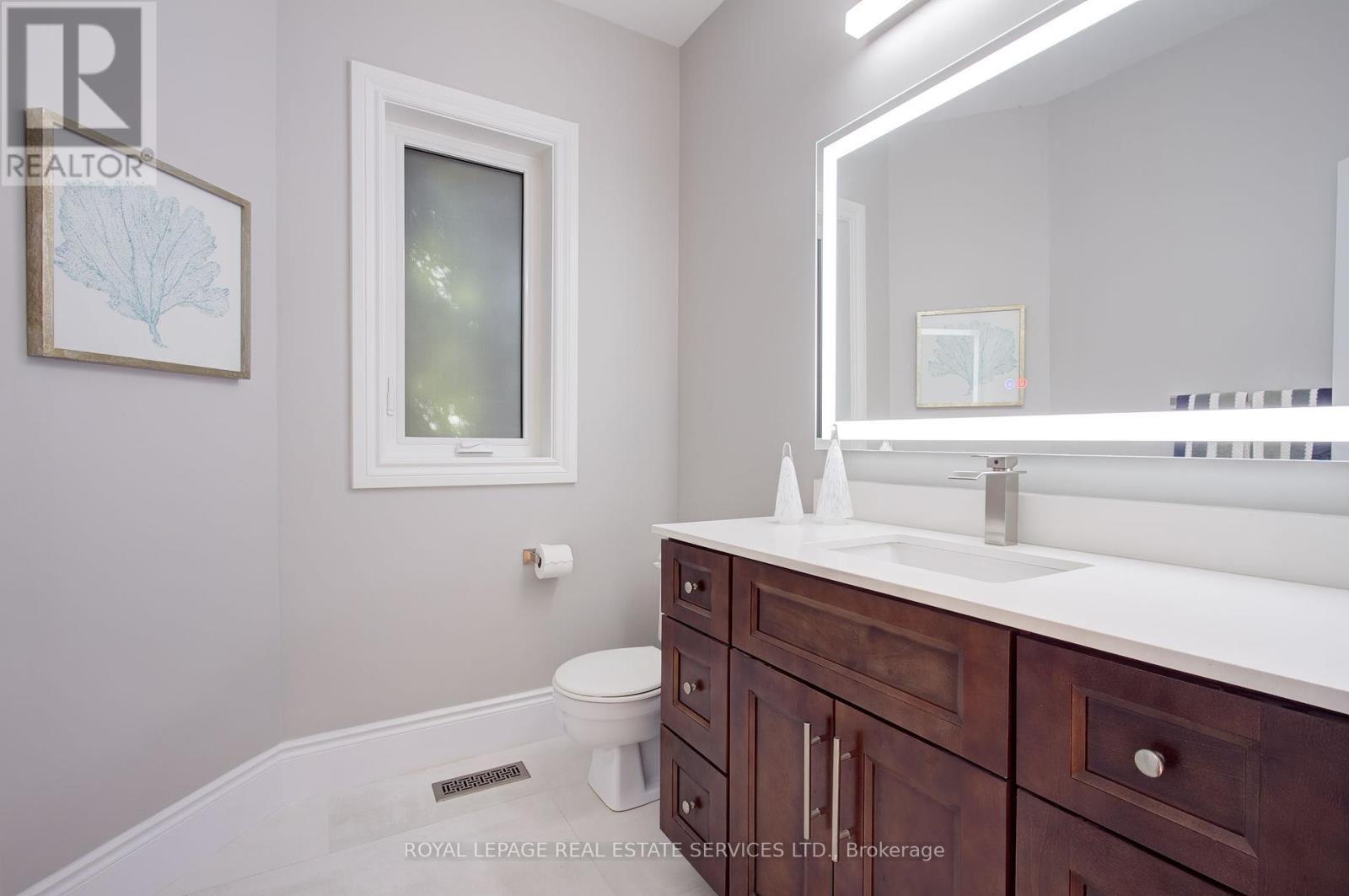












1079 SKYVALLEY CRESCENT

,
Oakville,




Ontario
L6M3L2

