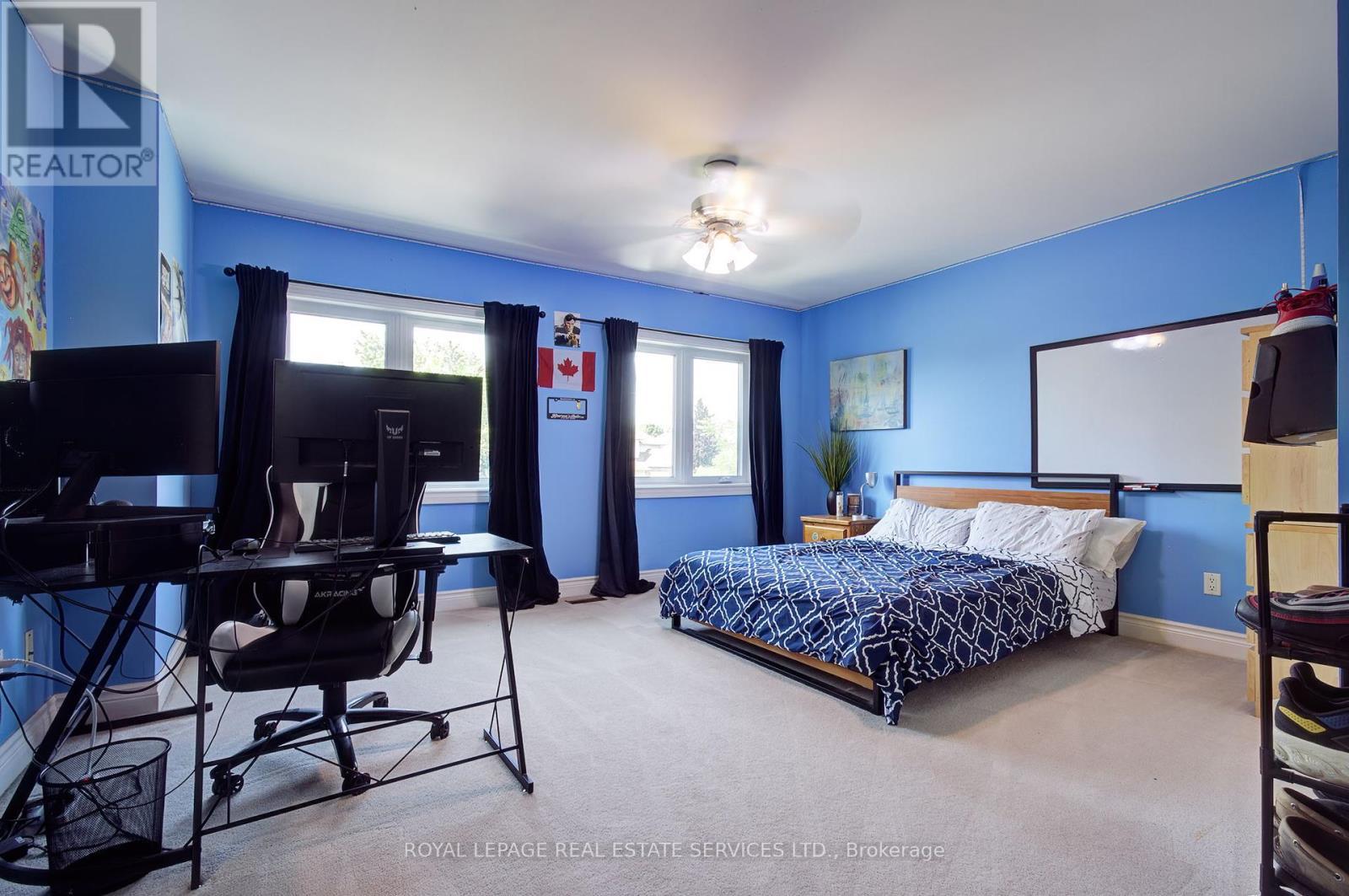 












1079 SKYVALLEY CRESCENT

,
Oakville,




Ontario
L6M3L2

