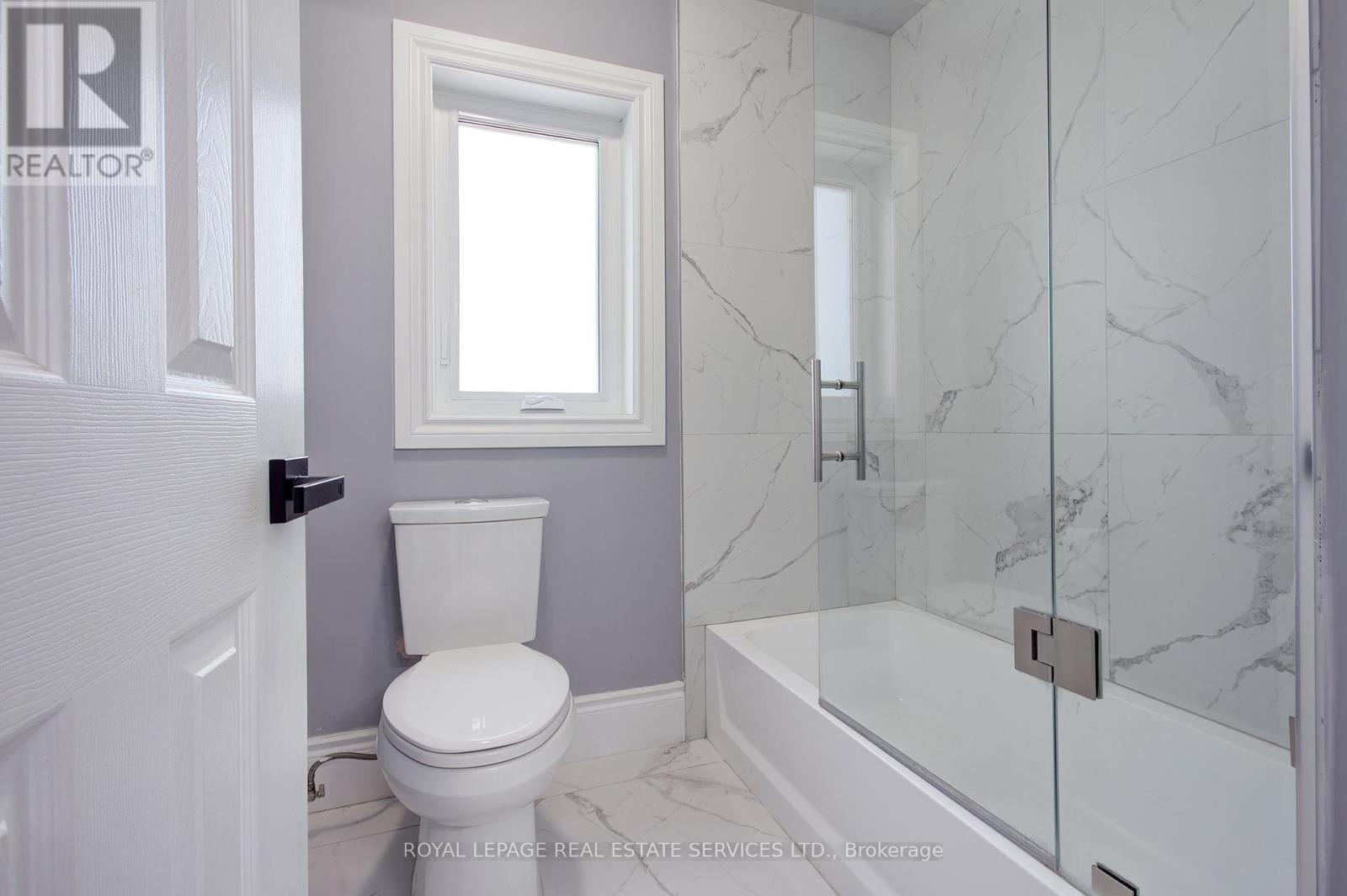 












1079 SKYVALLEY CRESCENT

,
Oakville,




Ontario
L6M3L2

