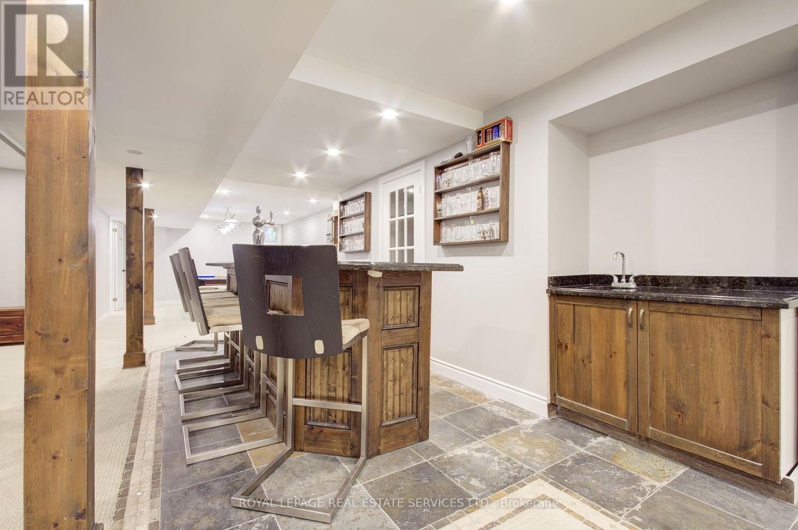 












1079 SKYVALLEY CRESCENT

,
Oakville,




Ontario
L6M3L2

