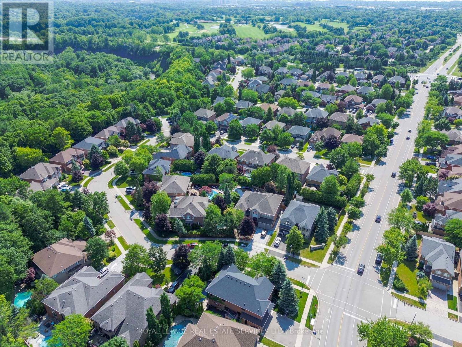 












1079 SKYVALLEY CRESCENT

,
Oakville,




Ontario
L6M3L2


