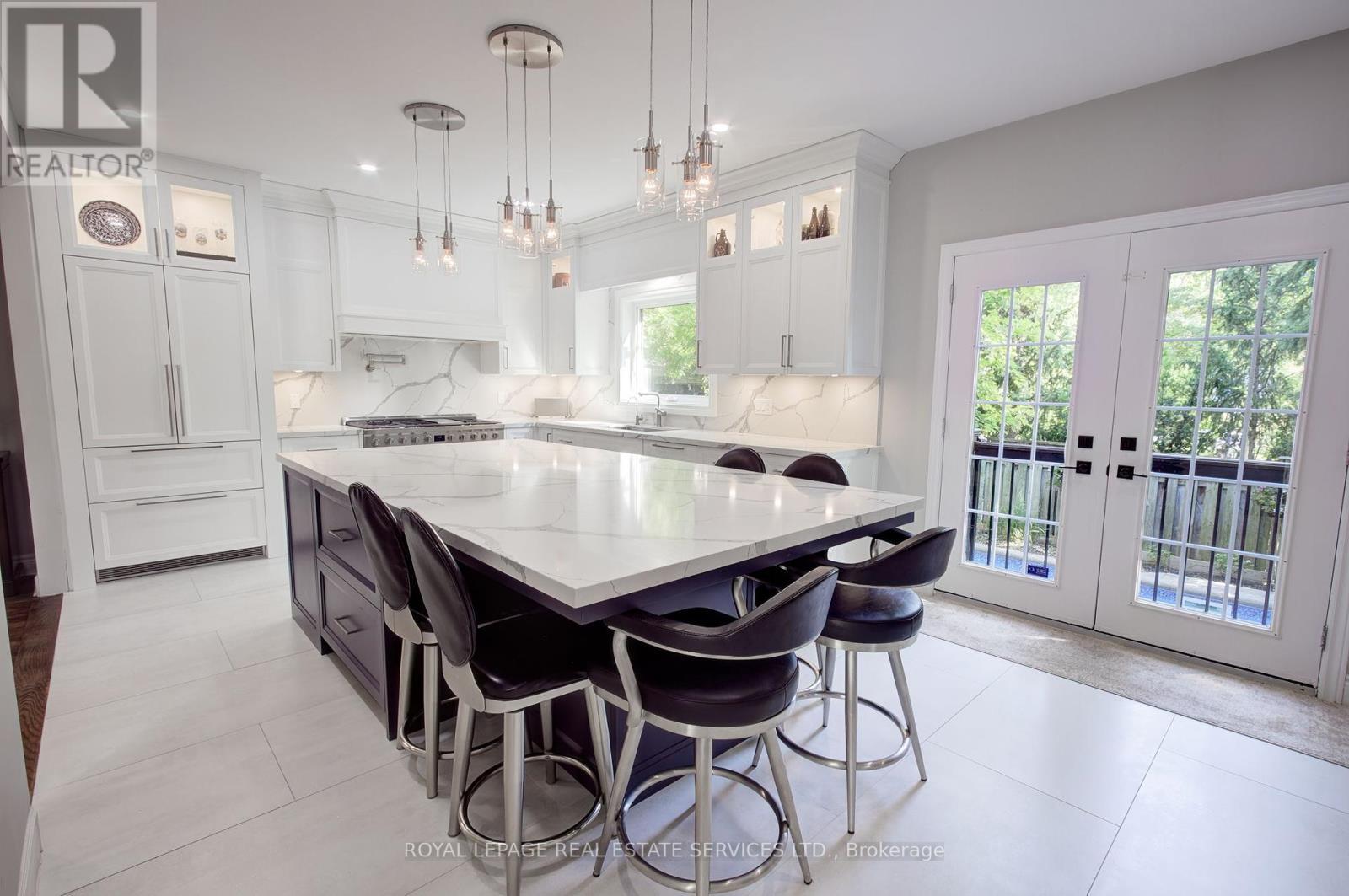 












1079 SKYVALLEY CRESCENT

,
Oakville,




Ontario
L6M3L2

