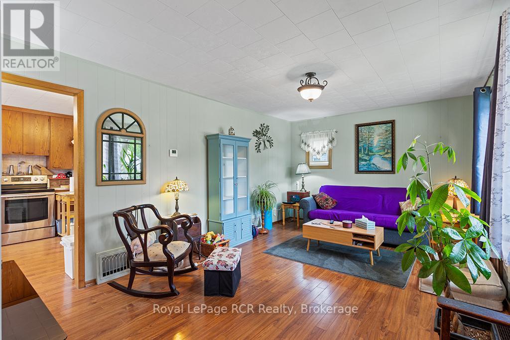 












57 7TH ST SE STREET

,
Arran-Elderslie,




Ontario
N0G1L0

