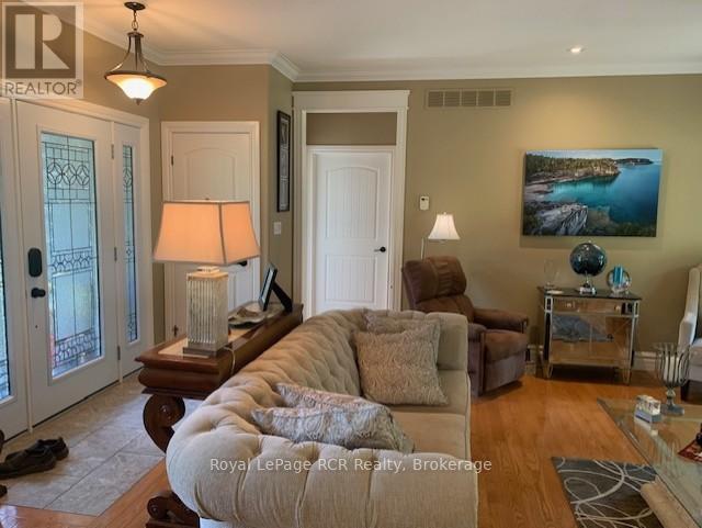 












1626 SILVER LAKE RD ROAD

,
South Bruce Peninsula,




Ontario
N0H2T0

