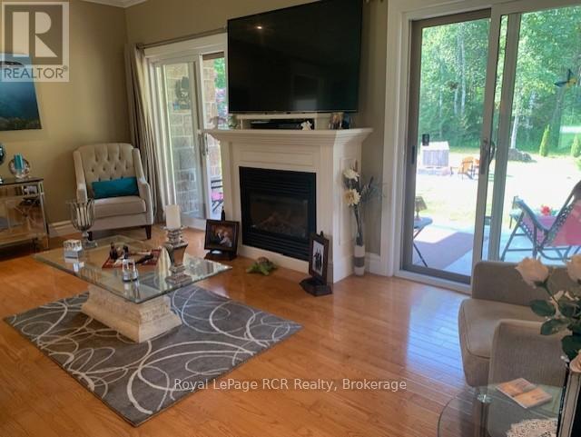 












1626 SILVER LAKE RD ROAD

,
South Bruce Peninsula,




Ontario
N0H2T0

