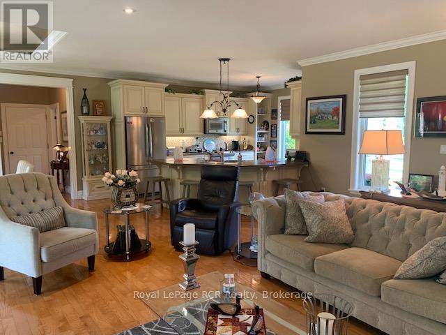 












1626 SILVER LAKE RD ROAD

,
South Bruce Peninsula,




Ontario
N0H2T0

