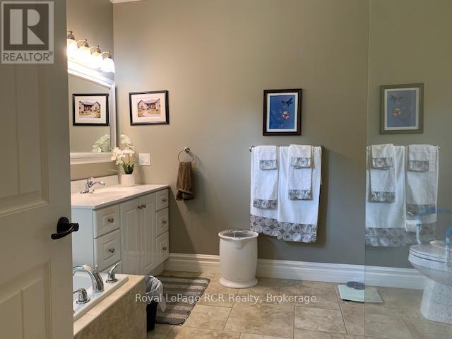 












1626 SILVER LAKE RD ROAD

,
South Bruce Peninsula,




Ontario
N0H2T0

