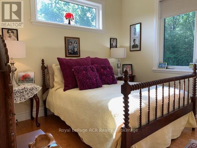 












1626 SILVER LAKE RD ROAD

,
South Bruce Peninsula,




Ontario
N0H2T0

