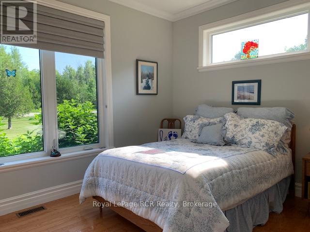 












1626 SILVER LAKE RD ROAD

,
South Bruce Peninsula,




Ontario
N0H2T0

