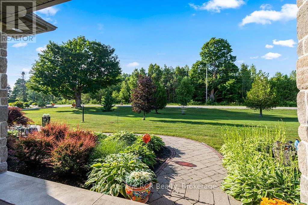 












1626 SILVER LAKE RD ROAD

,
South Bruce Peninsula,




Ontario
N0H2T0

