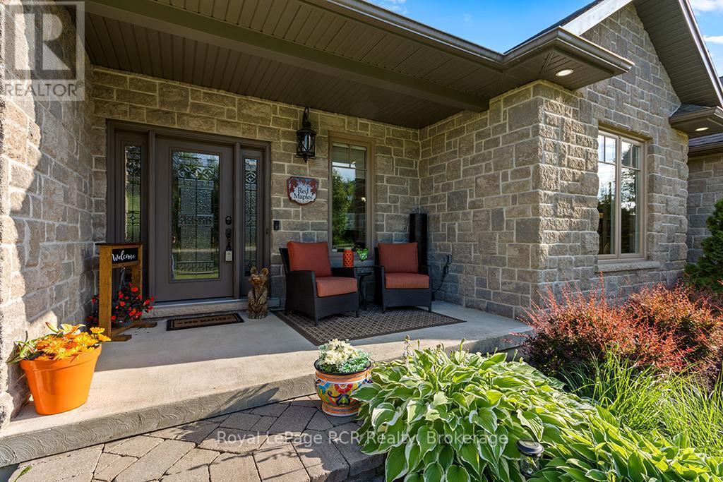 












1626 SILVER LAKE RD ROAD

,
South Bruce Peninsula,




Ontario
N0H2T0

