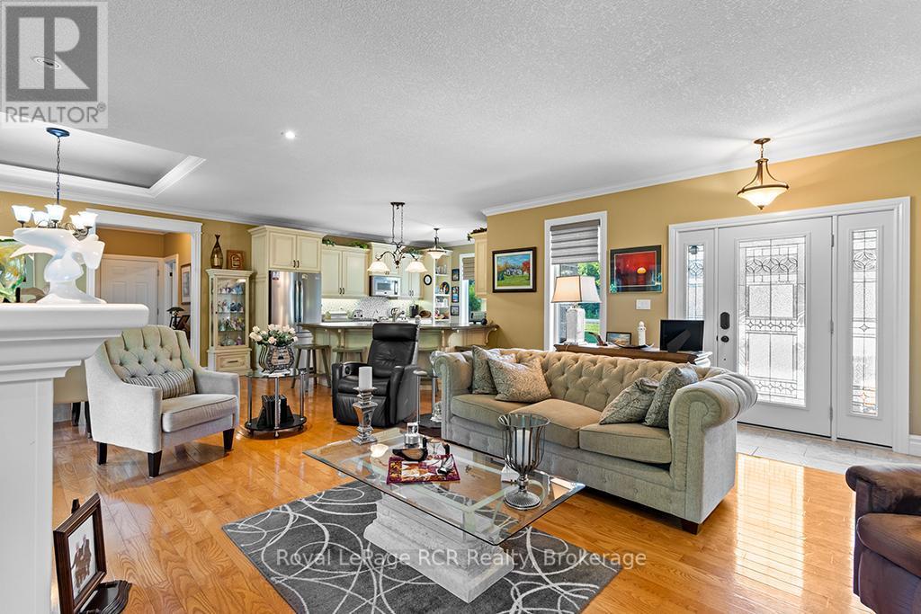 












1626 SILVER LAKE RD ROAD

,
South Bruce Peninsula,




Ontario
N0H2T0

