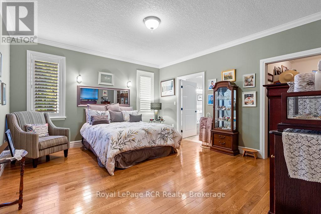 












1626 SILVER LAKE RD ROAD

,
South Bruce Peninsula,




Ontario
N0H2T0

