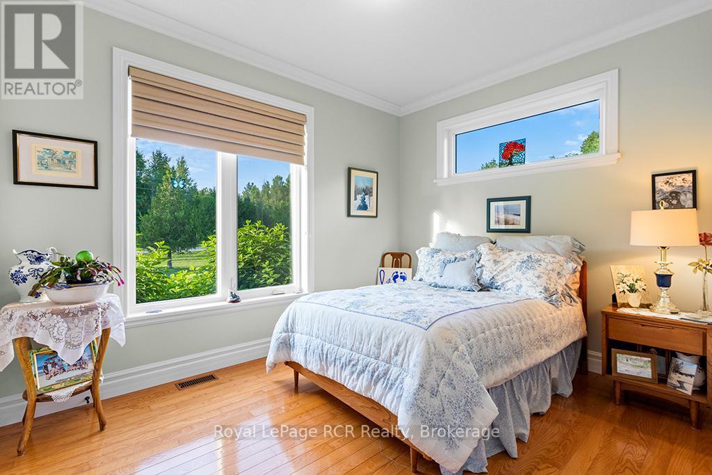 












1626 SILVER LAKE RD ROAD

,
South Bruce Peninsula,




Ontario
N0H2T0

