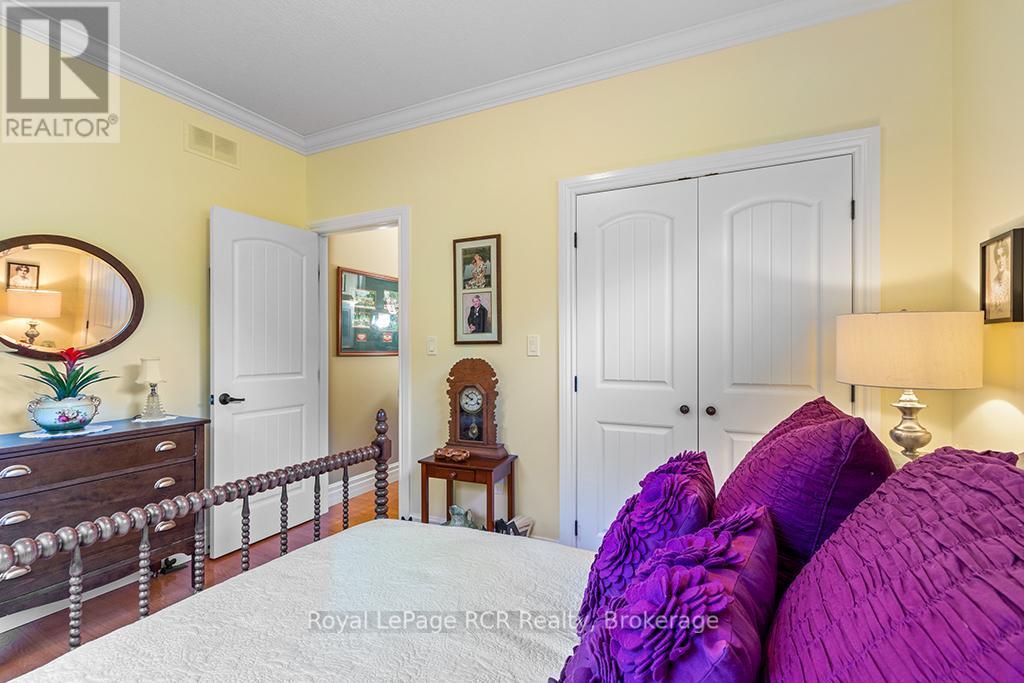 












1626 SILVER LAKE RD ROAD

,
South Bruce Peninsula,




Ontario
N0H2T0

