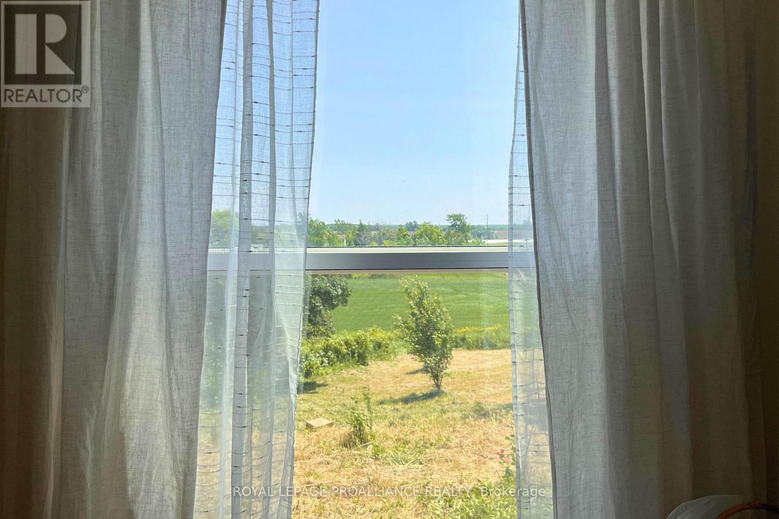 












182 BETHEL ROAD

,
Prince Edward County (Sophiasburg Ward),




Ontario
K0K2T0

