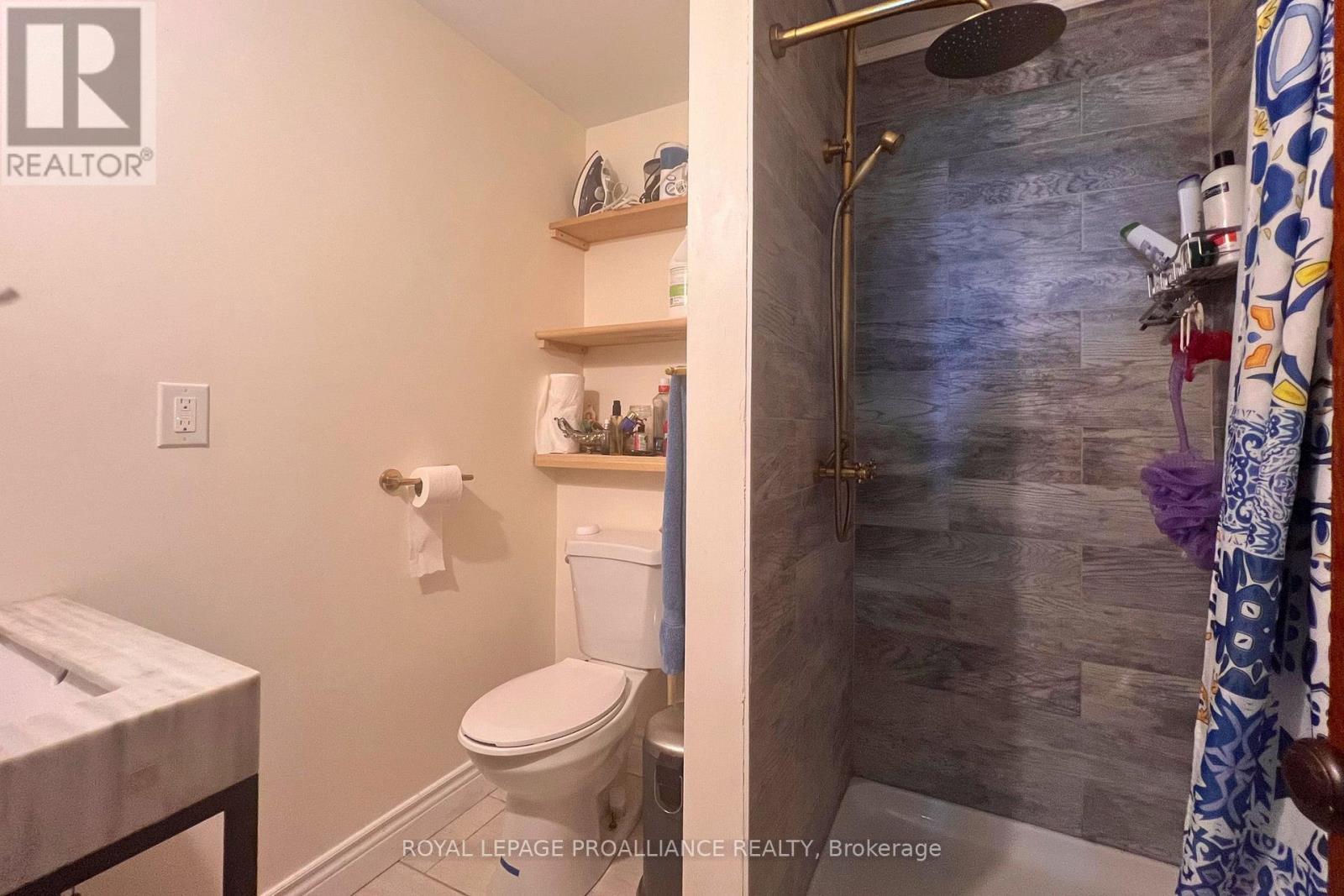 












182 BETHEL ROAD

,
Prince Edward County (Sophiasburg Ward),




Ontario
K0K2T0

