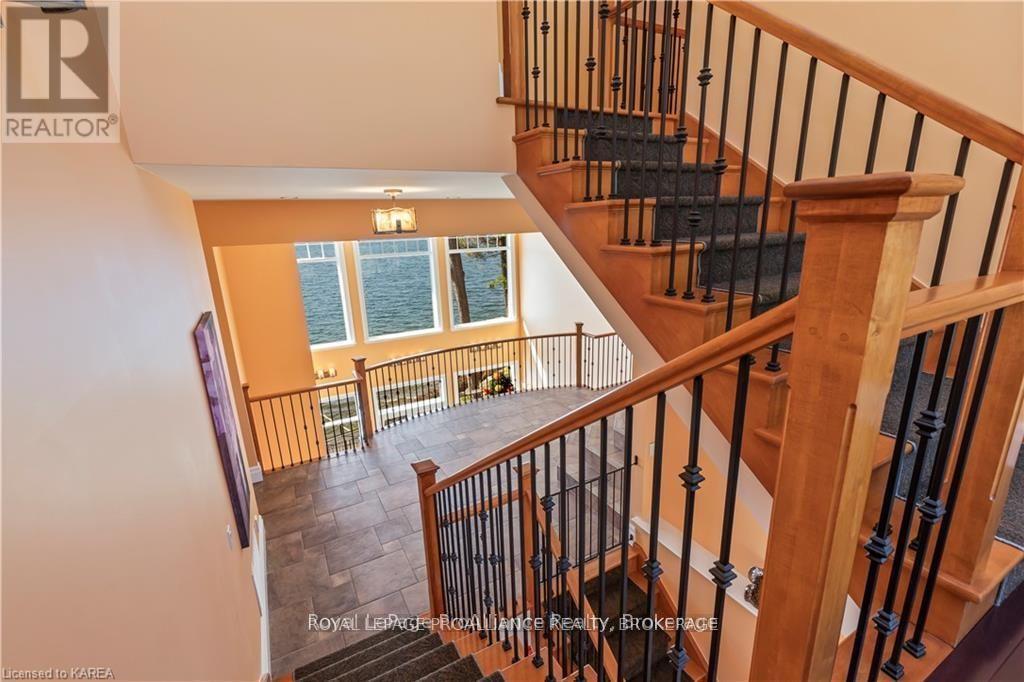 












1618 ST LAWRENCE AVENUE

,
Kingston (Kingston East (Incl CFB Kingston)),




Ontario
K7L4V1

