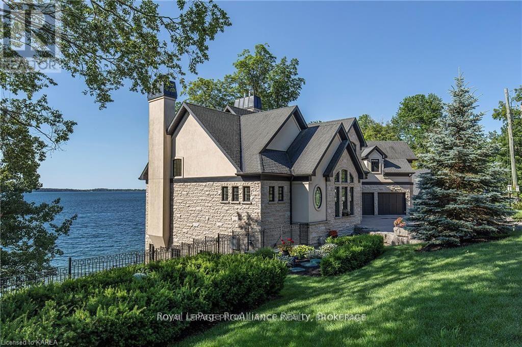 












1618 ST LAWRENCE AVENUE

,
Kingston (Kingston East (Incl CFB Kingston)),




Ontario
K7L4V1

