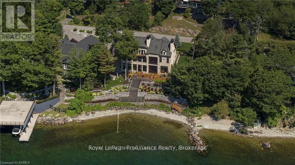 












1618 ST LAWRENCE AVENUE

,
Kingston (Kingston East (Incl CFB Kingston)),




Ontario
K7L4V1

