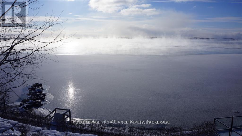 












1618 ST LAWRENCE AVENUE

,
Kingston (Kingston East (Incl CFB Kingston)),




Ontario
K7L4V1

