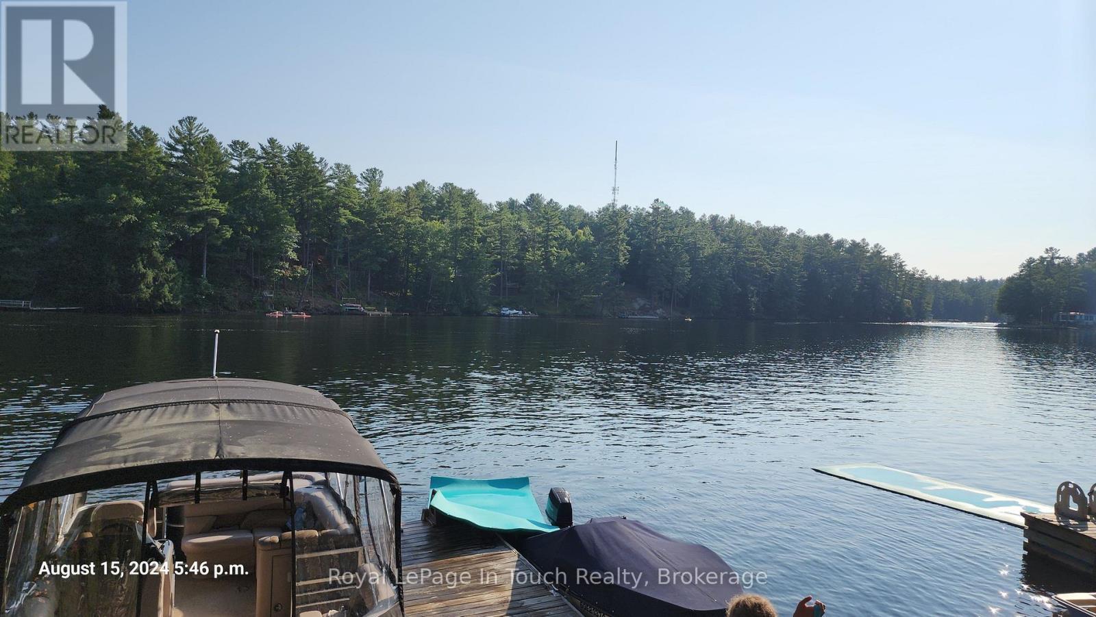 












21 SEVERN RIVER SR406

,
Muskoka Lakes (Wood (Muskoka Lakes)),




Ontario
L0K1E0

