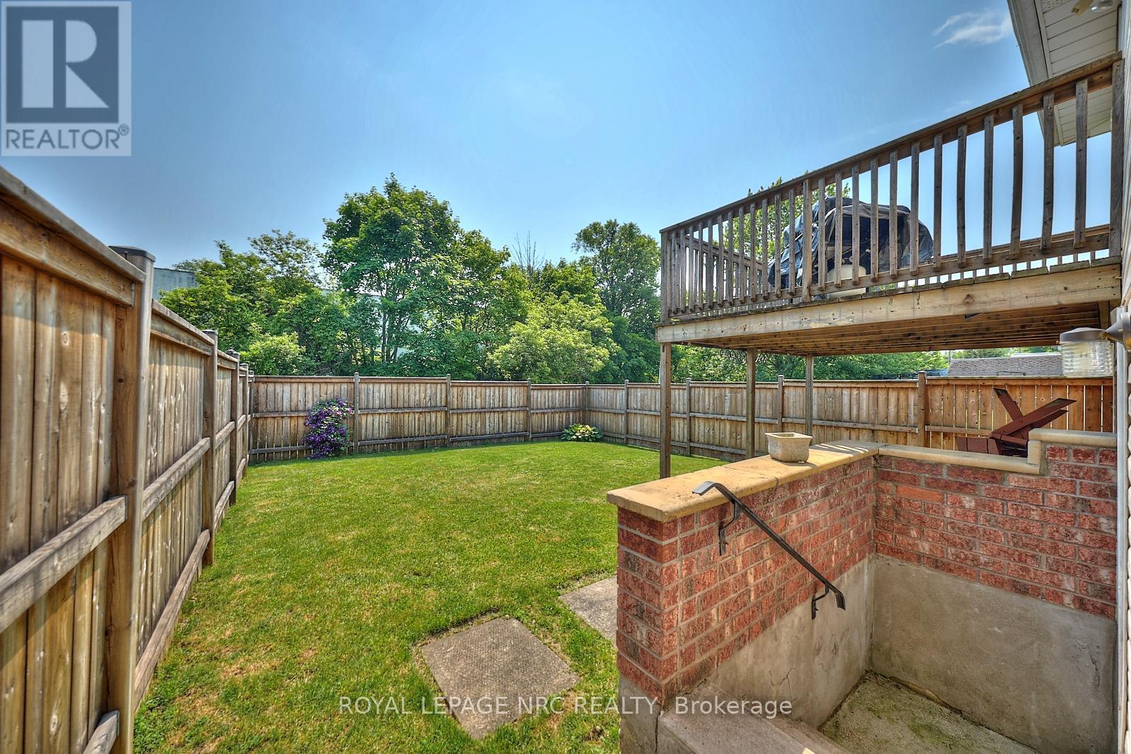 












32 WILTON AVENUE

,
Welland (Broadway),




Ontario
L3C1Z9

