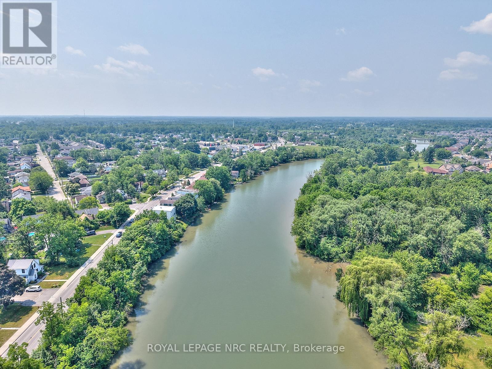 












32 WILTON AVENUE

,
Welland (Broadway),




Ontario
L3C1Z9

